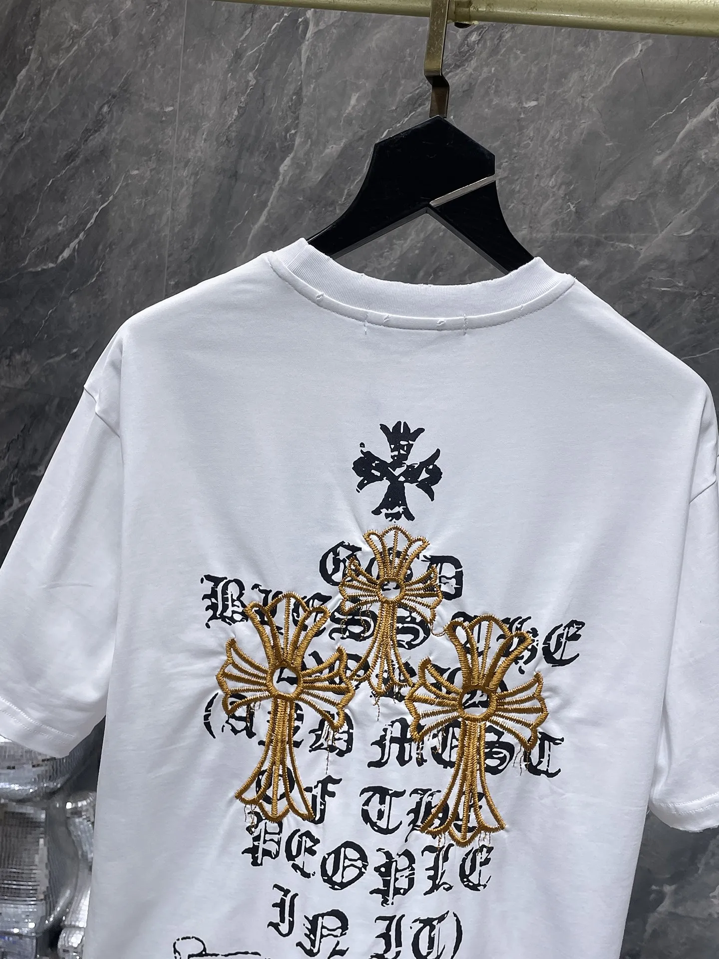 P150 New for summer Chrome Hearts 25ss High gram weight environmentally friendly high-quality top-grade fabric 280g Heavy cross embroidery hand-made frayed short sleeves Counter synchronization 1:1 replica version Recommended color: black white Size: S, M, L, XL